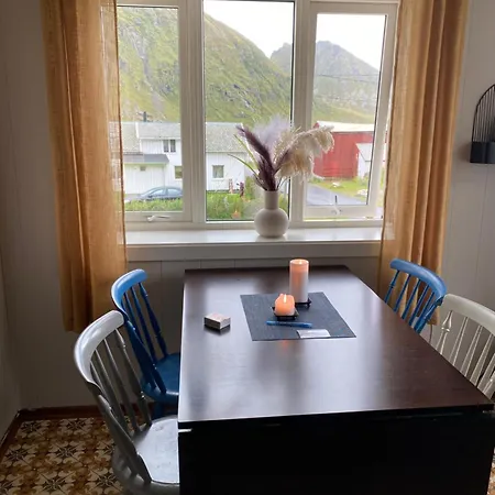 Unstad Surfpacker Hostel *