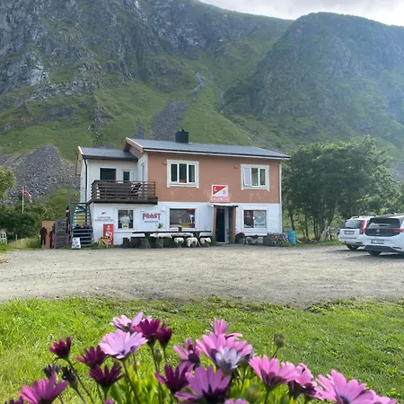 Vandrerhjem Unstad Surfpacker